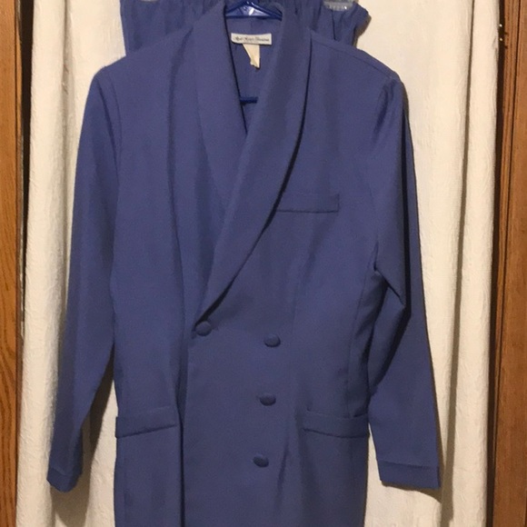 Pant Suit - Picture 1 of 5